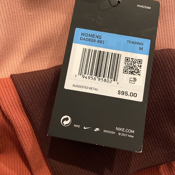 Nike Ribbed Colorblock Legging - Picture 6 of 7